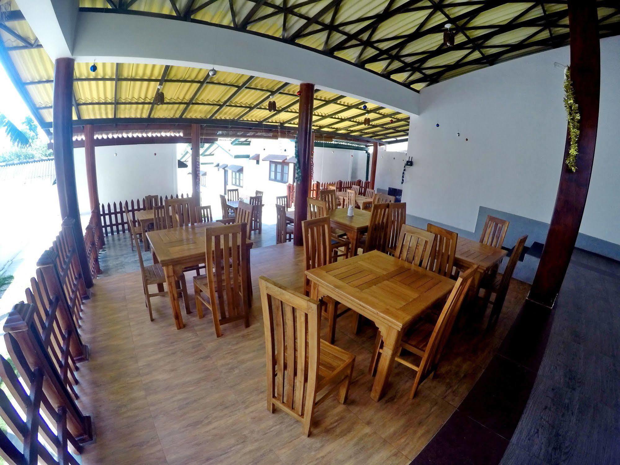 Ramon Beach Resort Ambalangoda  Exterior foto